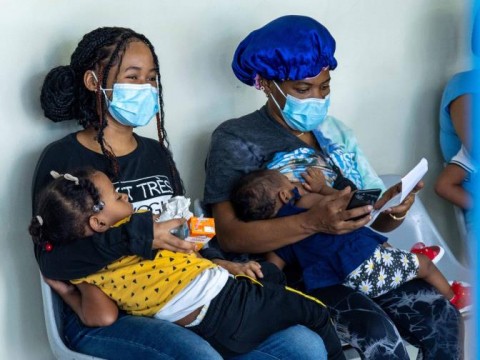 Hospitales Hugo Mendoza y el Robert Reid acumulan 123 pacientes ingresados por posible dengue