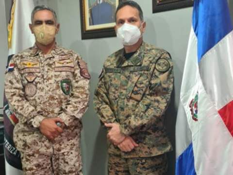 Ministro de Defensa designa nuevo director del Cesfront