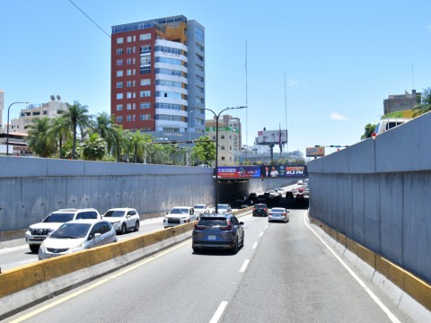 MOPC cerrar&aacute; desde hoy el paso a desnivel de la avenida 27 de Febrero con Tiradentes