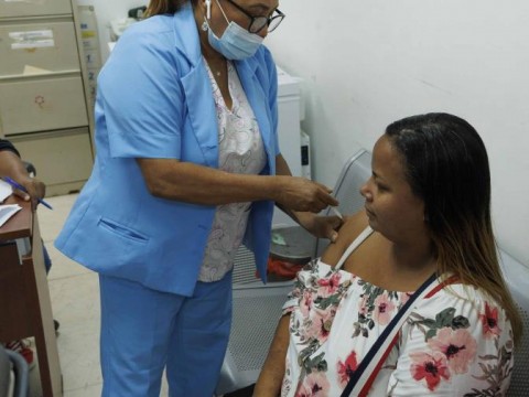 Pacientes con COVID-19 se mantienen estables y sin manifestaciones graves