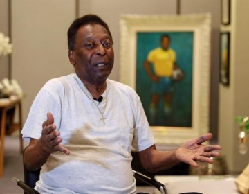 Pel&eacute; recibe el alta m&eacute;dica tras recuperarse de una infecci&oacute;n urinaria