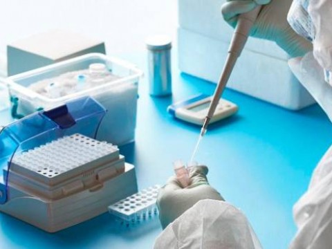 Tendr&aacute;n cobertura las pruebas de PCR para cirug&iacute;as electivas, partos y tratamientos oncol&oacute;gicos