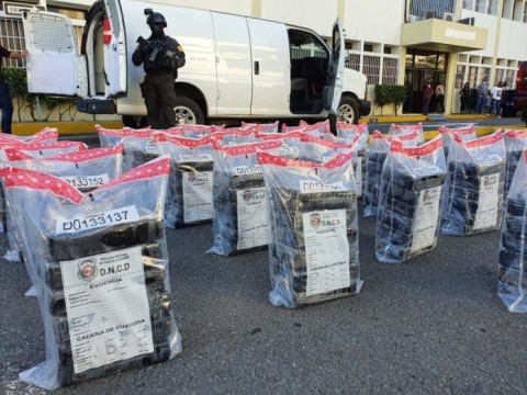 DNCD decomisan 156 paquetes de coca&iacute;na en Barahona