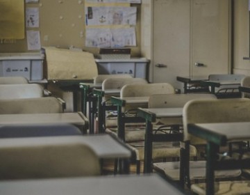 Gobierno espa&ntilde;ol cierra todos los centros educativos por Coronavirus 