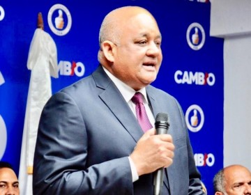 Roberto Fulcar dice que la JCE "No esta en capacidad de llevar de llevar 'sola' las elecciones"