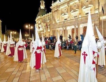 Vaticano pospone procesiones de Semana Santa para septiembre por COVID-19