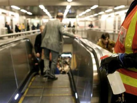 Autoridades de New York inician higienizaci&oacute;n en Metro de NY por coronavirus