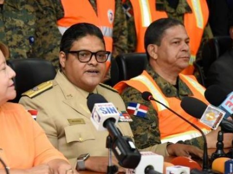 4,890 personas desplazadas por lluvias y el COE mantiene 23 provincias en alerta