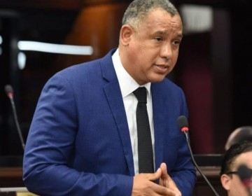 Alexis Jim&eacute;nez denuncia AFP no tienen fondos porque los han prestado al Gobierno