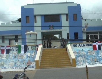 Un muerto y al menos 20 casos confirmados de COVID-19 en c&aacute;rcel p&uacute;blica de Ban&iacute;
