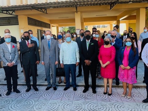 MESCYT y UASD dan primer picazo para construcci&oacute;n en recinto de Macor&iacute;s