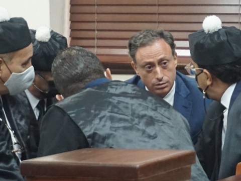 Abogados afirman Jean Alain dej&oacute; 300 millones para deuda