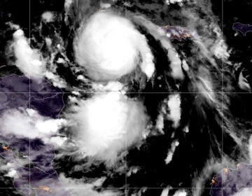 El hurac&aacute;n Delta alcanza la categor&iacute;a 4 en su trayectoria hacia M&eacute;xico