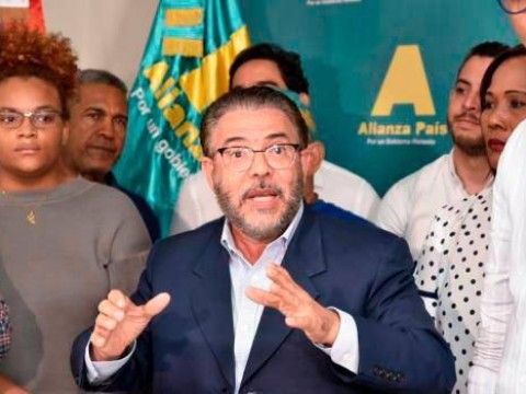 Guillermo Moreno considera precipitado el cambio del orden de la boleta