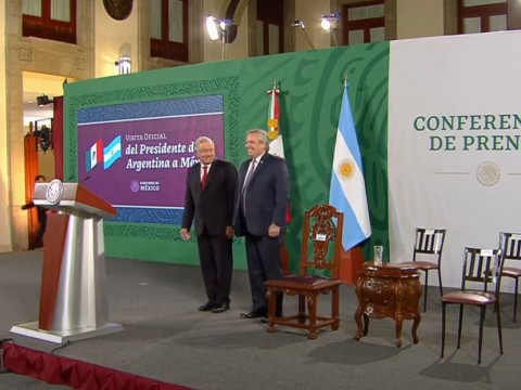 L&oacute;pez Obrador desvela c&oacute;mo Argentina ayud&oacute; a M&eacute;xico a acceder a la vacuna Sputnik V