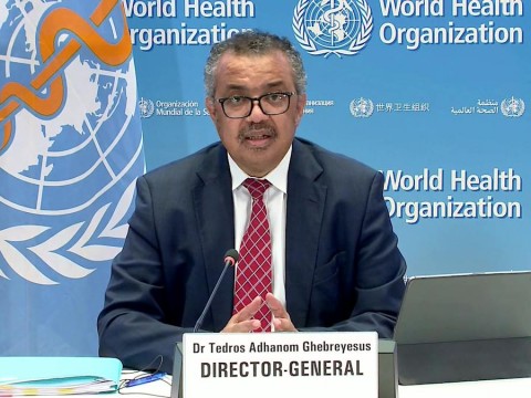 Pandemia &ldquo;est&aacute; lejos de haber terminado&rdquo;, afirma director de la OMS