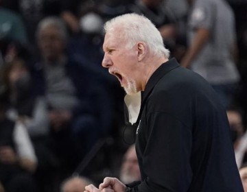 Popovich empata a Don Nelson como el entrenador de la NBA con m&aacute;s victorias