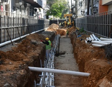 Las calles de la Ciudad Colonial est&aacute;n sometidas a reconstrucci&oacute;n