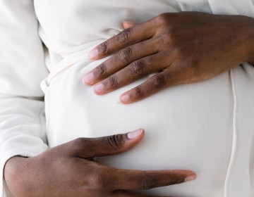 Tener un c&aacute;ncer durante el embarazo no implica necesariamente tener que interrumpirlo, seg&uacute;n experto