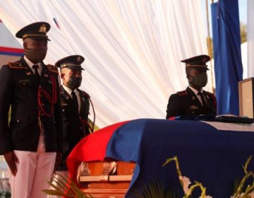 Restos del Presidente Jovenel Moise son sepultados en Cabo Haitiano