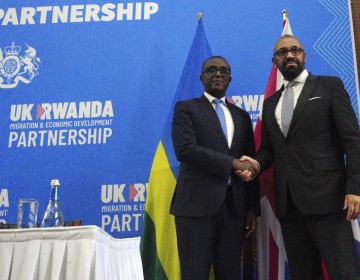 Gran Breta&ntilde;a enviar&aacute; migrantes a Ruanda