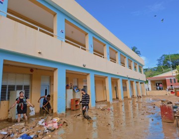 Comienzan a llegar ayudas para afectados por inundaciones en Gaspar Hern&aacute;ndez