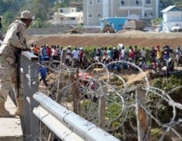Haitianos ingresan al pa&iacute;s en busca de alimentos debido a crisis econ&oacute;mica  