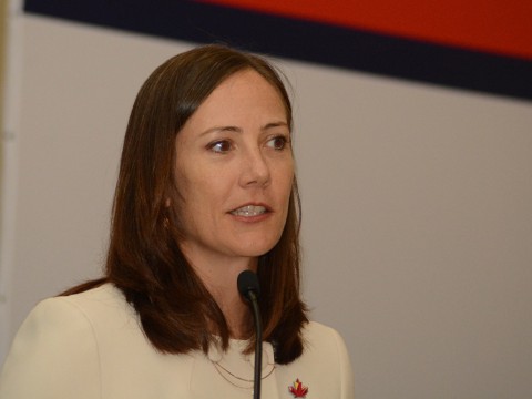 Turistas comenzar&iacute;an a llegar masivamente en octubre seg&uacute;n embajadora de Canad&aacute; 