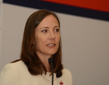 Turistas comenzar&iacute;an a llegar masivamente en octubre seg&uacute;n embajadora de Canad&aacute; 