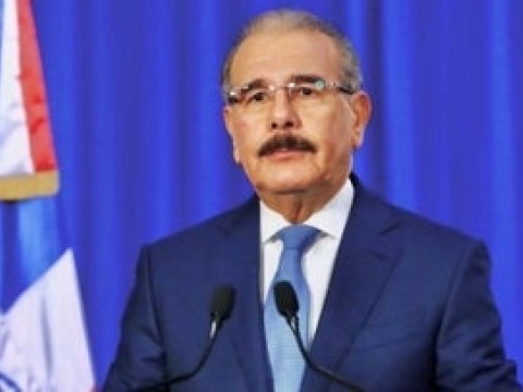 Presidente Medina extiende hasta agosto programas Qu&eacute;date en Casa, FASE y Pa&rsquo; Ti