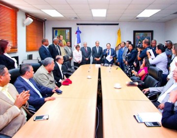 JCE y Partidos Pol&iacute;ticos llegan a acuerdo para usar esc&aacute;neres para la transmisi&oacute;n de las actas de votaci&oacute;n