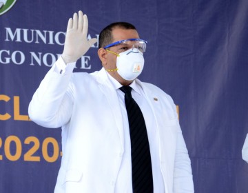 Guzm&aacute;n asegura a mun&iacute;cipes de SDN que no defraudar&aacute; la confianza y la oportunidad que le dieron para dirigirlos