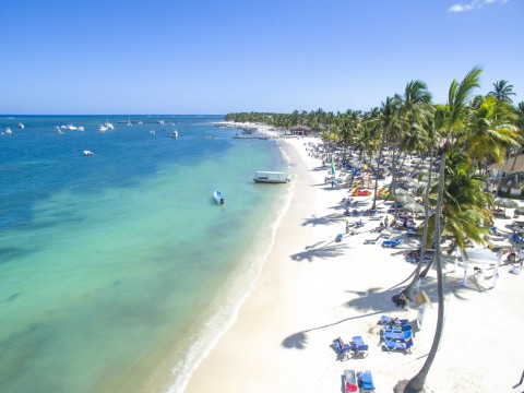 Experto asegura COVID-19 no debilita ventajas del sector turismo dominicano