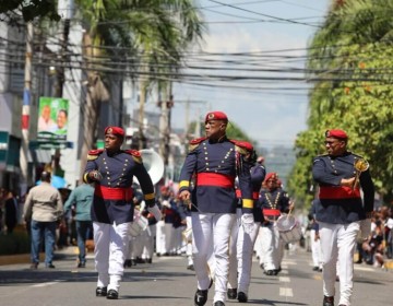 Autoridades militares participan en actos conmemorativos por 179 aniversario de la Constituci&oacute;n