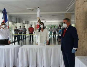 Abel Martinez se juramenta por Segunda vez como Alcalde de Santiago 