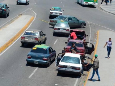 Dirigentes choferiles aseguran Gobierno ayuda a sus afiliados