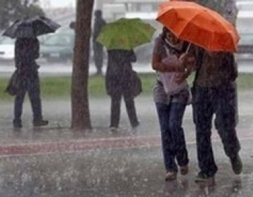 COE emite alerta verde para seis provincias por lluvias