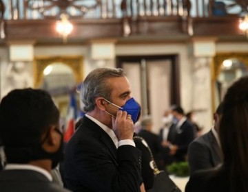 Presidente Abinader quita a 56 subdirectores de la Loter&iacute;a Nacional, Pasaporte, CAASD y el INAVI