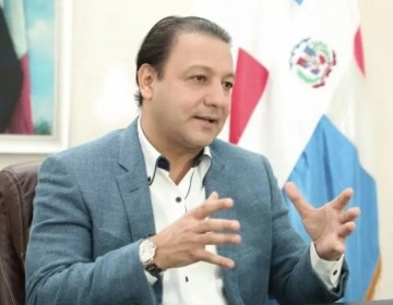 Abel Mart&iacute;nez: Obras del Gobierno no se reflejan en Santiago
