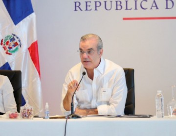 Abinader anuncia extensi&oacute;n de la UASD y otras obras para Santo Domingo Este