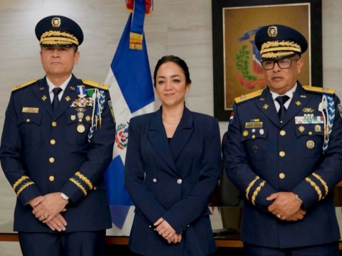 Faride Raful juramenta al nuevo director general de la Polic&iacute;a Nacional