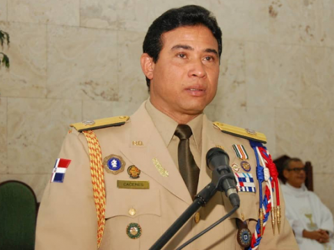 General Adams C&aacute;ceres fue arrestado mientras comparec&iacute;a ante la Procuradur&iacute;a