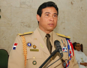General Adams C&aacute;ceres fue arrestado mientras comparec&iacute;a ante la Procuradur&iacute;a