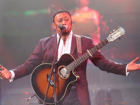 Anthony Santos promete botar la casa por la ventana