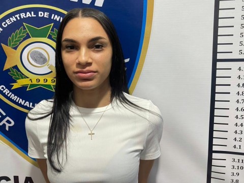 Dejan en libertad joven acusada de extorsi&oacute;n en p&aacute;gina &laquo;SFM chismes&raquo;; caso contin&uacute;a en investigaci&oacute;n