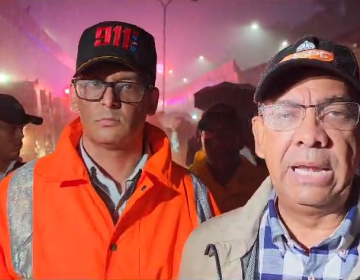 Ministro Ascenci&oacute;n y director del 9-1-1 se presentan al lugar del desplome 27 con G&oacute;mez y anuncian  acciones 