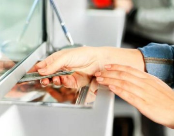Bancos solo estar&aacute;n abiertos de 8:30 de la ma&ntilde;ana a 12:30 de la tarde desde este lunes