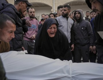 Israel rompe el alto el fuego en Gaza con bombardeos que matan a 404 palestinos