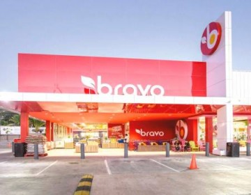 A partir del lunes, supermercados Bravo reducir&aacute; horario para surtir g&oacute;ndolas e higienizar