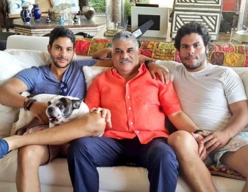 V&iacute;ctor G&oacute;mez Casanova e hijo de canciller dieron negativo al COVID-19